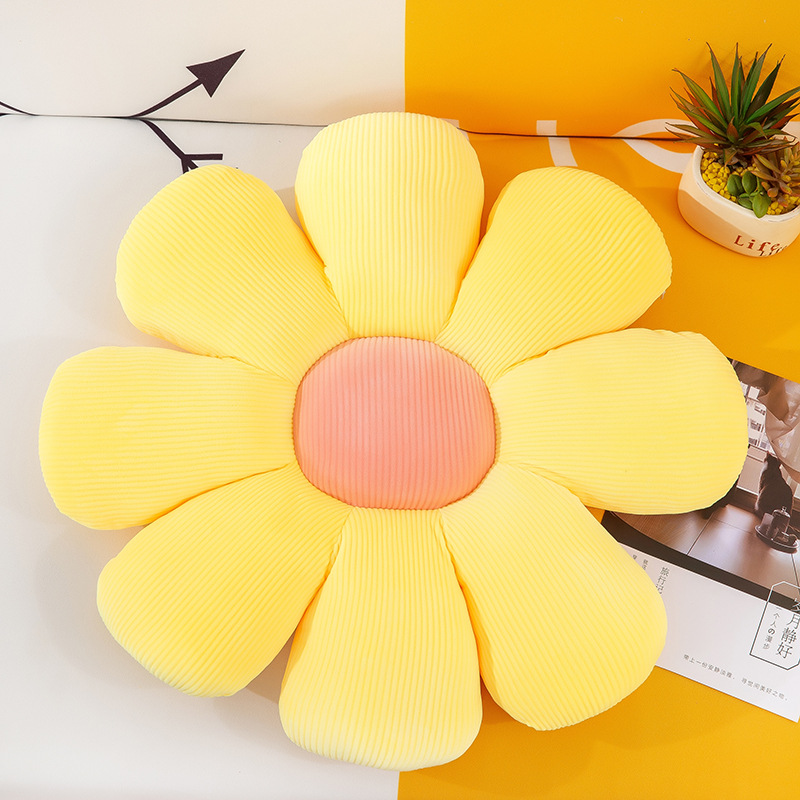 Daisy Cushion